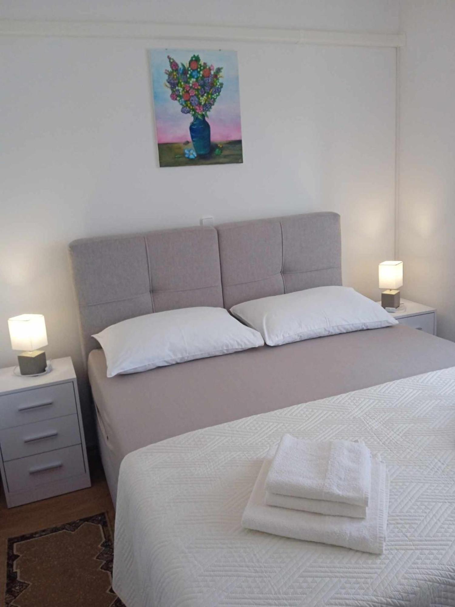 Apartmani Vesna Lun  Luaran gambar
